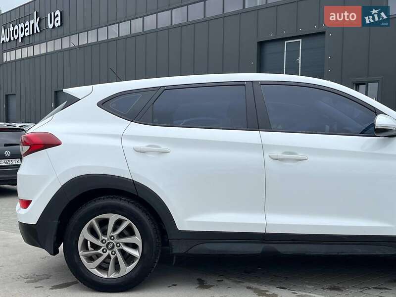 Позашляховик / Кросовер Hyundai Tucson 2016 в Львові
