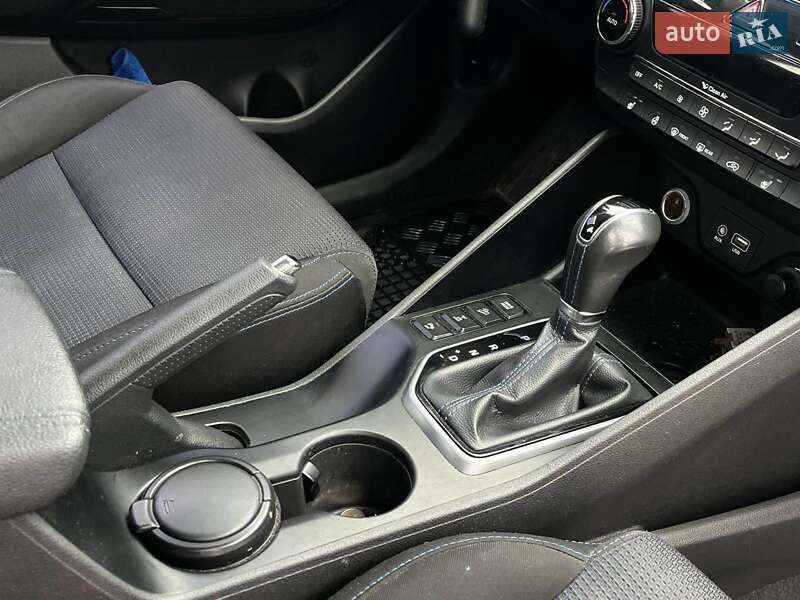 Позашляховик / Кросовер Hyundai Tucson 2016 в Львові