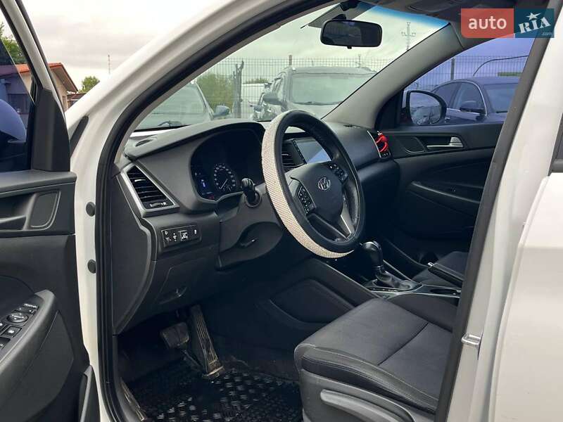 Позашляховик / Кросовер Hyundai Tucson 2016 в Львові