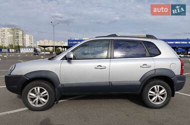 Позашляховик / Кросовер Hyundai Tucson 2011 в Києві