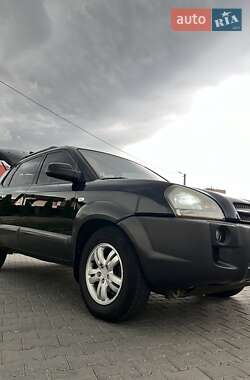 Внедорожник / Кроссовер Hyundai Tucson 2007 в 