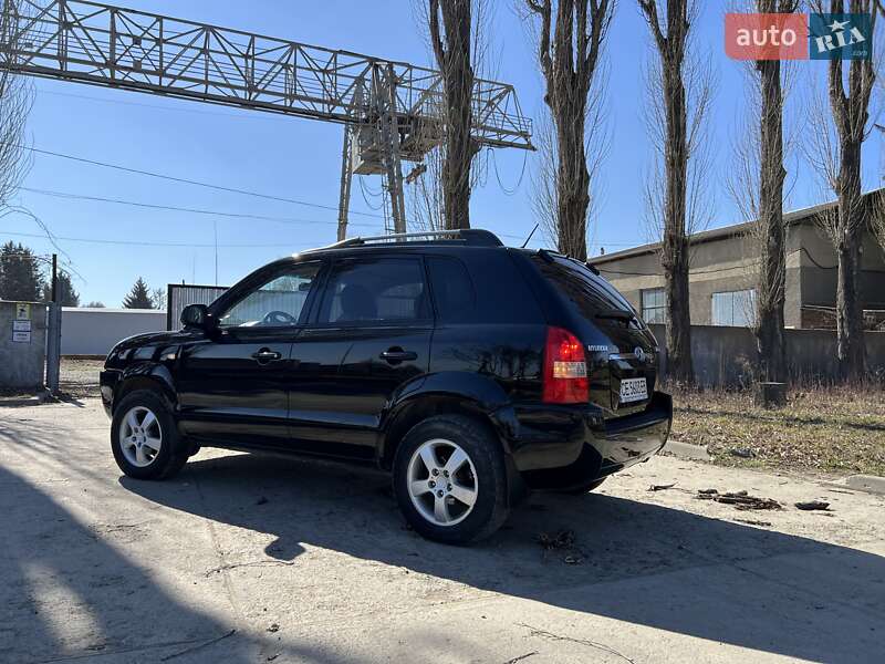 Позашляховик / Кросовер Hyundai Tucson 2007 в Чернівцях