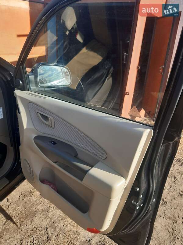 Позашляховик / Кросовер Hyundai Tucson 2009 в Шостці фото 14 Позашляховик / Кросовер Hyundai Tucson 2009 в Шостці