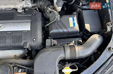 Внедорожник / Кроссовер Hyundai Tucson 2006 в 