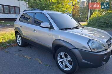 Позашляховик / Кросовер Hyundai Tucson 2005 в Кривому Розі