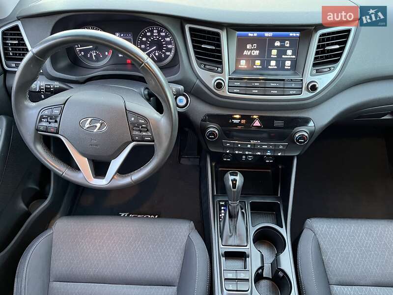 Внедорожник / Кроссовер Hyundai Tucson 2018 в Павлограде фото 15 Внедорожник / Кроссовер Hyundai Tucson 2018 в Павлограде