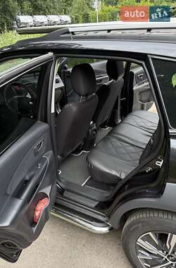 Внедорожник / Кроссовер Hyundai Tucson 2011 в 