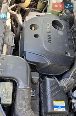 Внедорожник / Кроссовер Hyundai Tucson 2009 в 