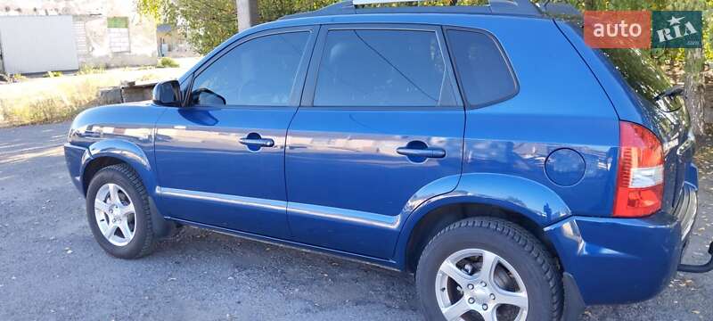 Позашляховик / Кросовер Hyundai Tucson 2006 в Тростянці