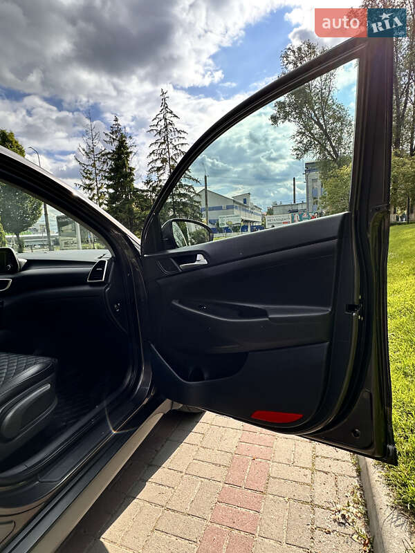 Позашляховик / Кросовер Hyundai Tucson 2018 в Тернополі
