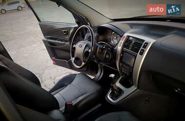 Позашляховик / Кросовер Hyundai Tucson 2007 в  фото 144 Позашляховик / Кросовер Hyundai Tucson 2007 в