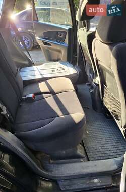 Внедорожник / Кроссовер Hyundai Tucson 2008 в 