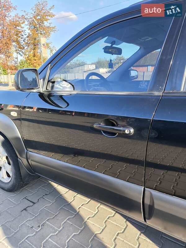 Позашляховик / Кросовер Hyundai Tucson 2008 в Первомайську фото 21 Позашляховик / Кросовер Hyundai Tucson 2008 в Первомайську