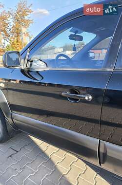 Внедорожник / Кроссовер Hyundai Tucson 2008 в 