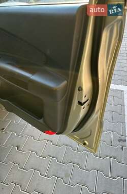 Позашляховик / Кросовер Hyundai Tucson 2008 в  фото 18 Позашляховик / Кросовер Hyundai Tucson 2008 в