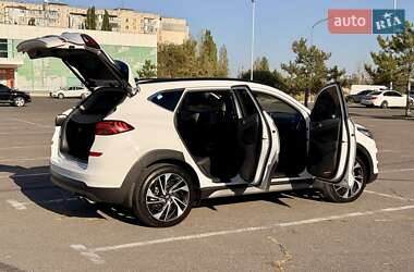 Внедорожник / Кроссовер Hyundai Tucson 2020 в 