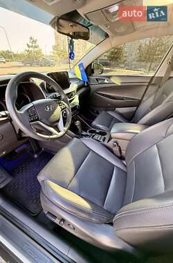 Внедорожник / Кроссовер Hyundai Tucson 2020 в 
