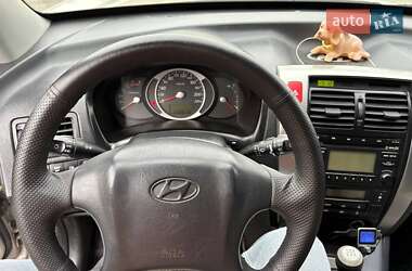 Внедорожник / Кроссовер Hyundai Tucson 2008 в 