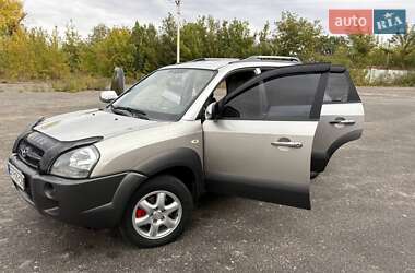 Внедорожник / Кроссовер Hyundai Tucson 2008 в 
