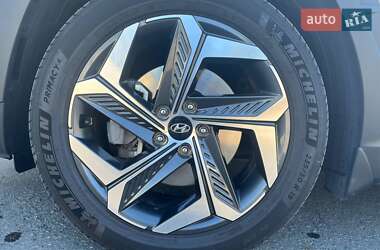 Позашляховик / Кросовер Hyundai Tucson 2022 в 