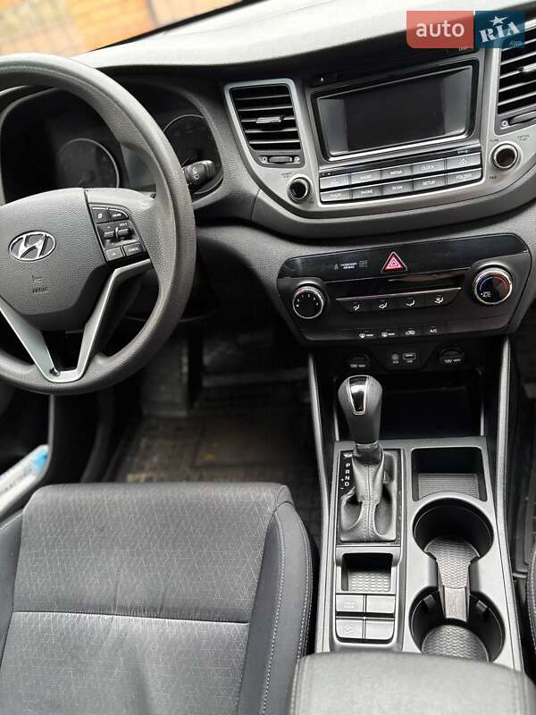 Внедорожник / Кроссовер Hyundai Tucson 2015 в Киеве