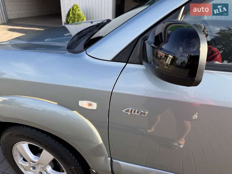 Позашляховик / Кросовер Hyundai Tucson 2010 в Кривому Розі