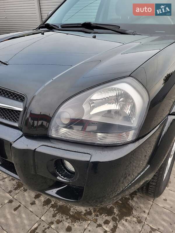 Позашляховик / Кросовер Hyundai Tucson 2009 в Володимирі