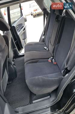 Внедорожник / Кроссовер Hyundai Tucson 2009 в 