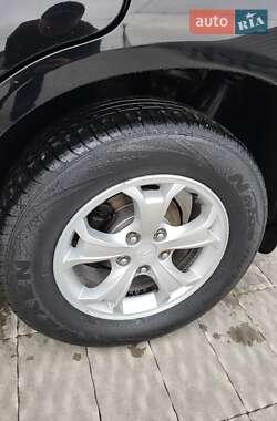 Внедорожник / Кроссовер Hyundai Tucson 2009 в 