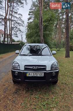 Внедорожник / Кроссовер Hyundai Tucson 2012 в 