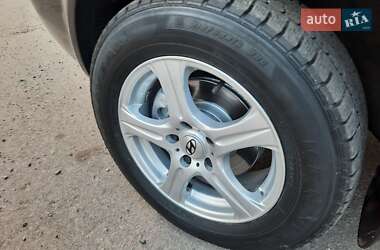 Внедорожник / Кроссовер Hyundai Tucson 2008 в 