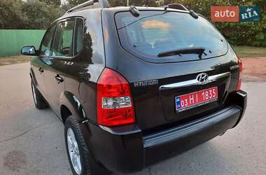 Внедорожник / Кроссовер Hyundai Tucson 2008 в 