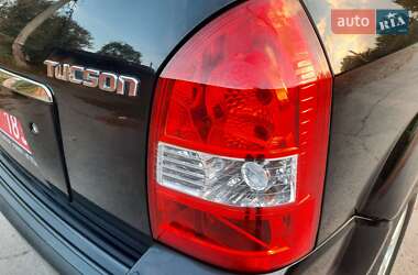 Внедорожник / Кроссовер Hyundai Tucson 2008 в 