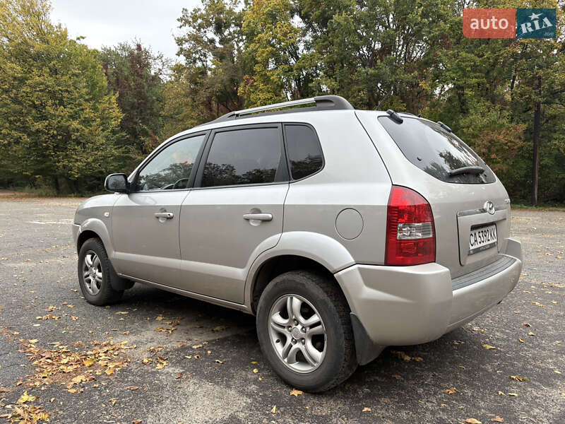 Позашляховик / Кросовер Hyundai Tucson 2006 в Корсунь-Шевченківському