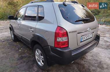 Внедорожник / Кроссовер Hyundai Tucson 2008 в 