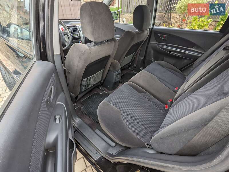 Внедорожник / Кроссовер Hyundai Tucson 2009 в Ровно фото 13 Внедорожник / Кроссовер Hyundai Tucson 2009 в Ровно