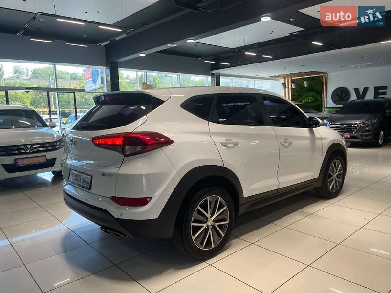 Внедорожник / Кроссовер Hyundai Tucson 2015 в Одессе фото 4 Внедорожник / Кроссовер Hyundai Tucson 2015 в Одессе