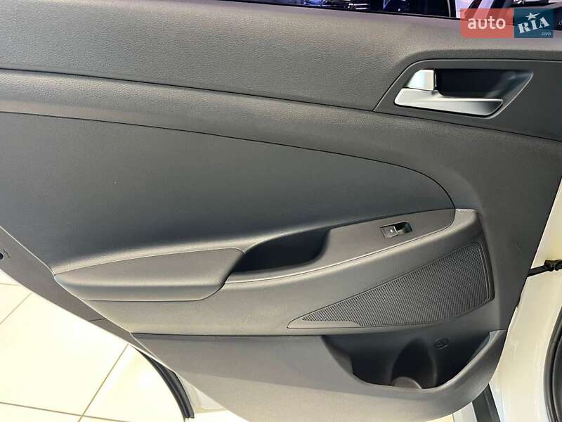 Внедорожник / Кроссовер Hyundai Tucson 2015 в Одессе фото 21 Внедорожник / Кроссовер Hyundai Tucson 2015 в Одессе