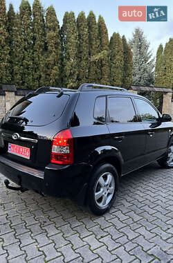 Внедорожник / Кроссовер Hyundai Tucson 2007 в 