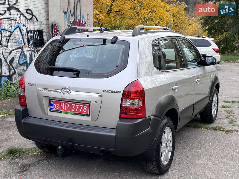 Позашляховик / Кросовер Hyundai Tucson 2006 в Полтаві фото 8 Позашляховик / Кросовер Hyundai Tucson 2006 в Полтаві