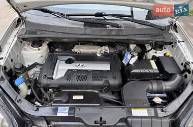 Внедорожник / Кроссовер Hyundai Tucson 2006 в  фото 27 Внедорожник / Кроссовер Hyundai Tucson 2006 в