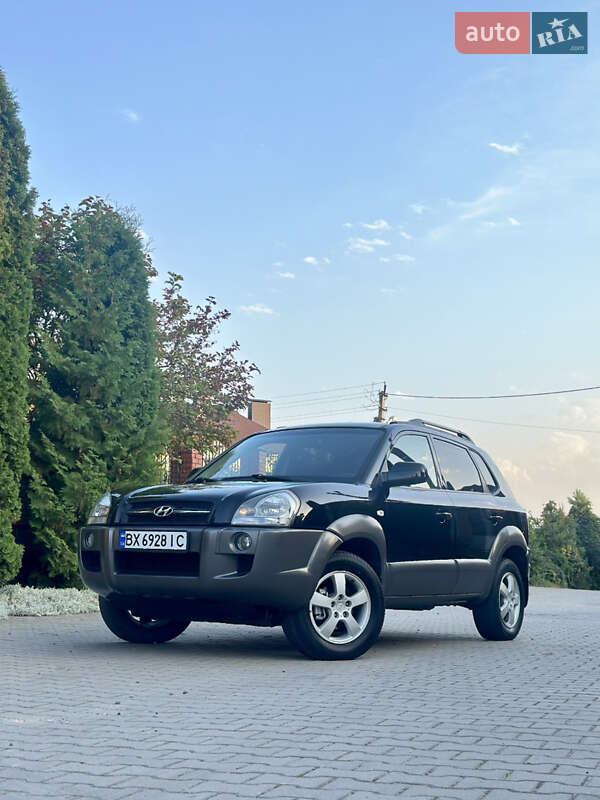 Внедорожник / Кроссовер Hyundai Tucson 2007 в 