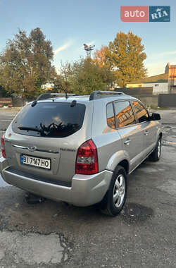 Внедорожник / Кроссовер Hyundai Tucson 2006 в 