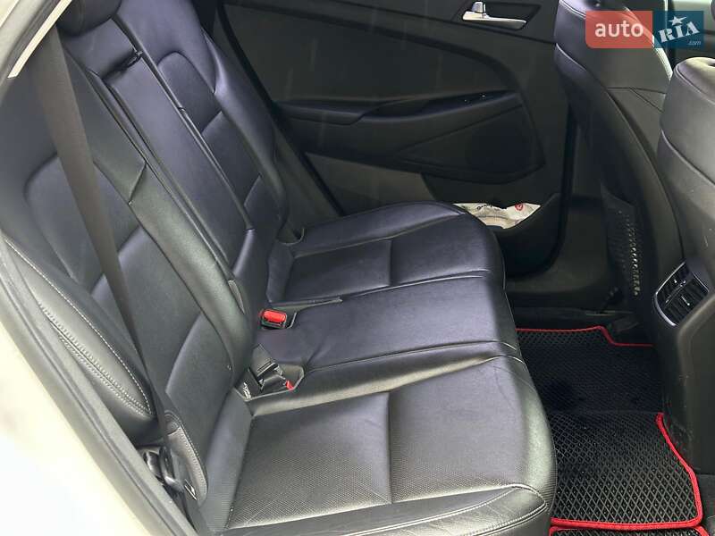 Внедорожник / Кроссовер Hyundai Tucson 2017 в Одессе