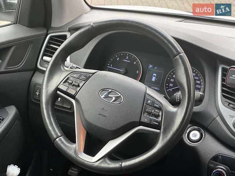 Внедорожник / Кроссовер Hyundai Tucson 2017 в Одессе
