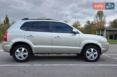 Внедорожник / Кроссовер Hyundai Tucson 2007 в 