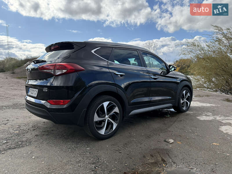 Позашляховик / Кросовер Hyundai Tucson 2017 в Запоріжжі