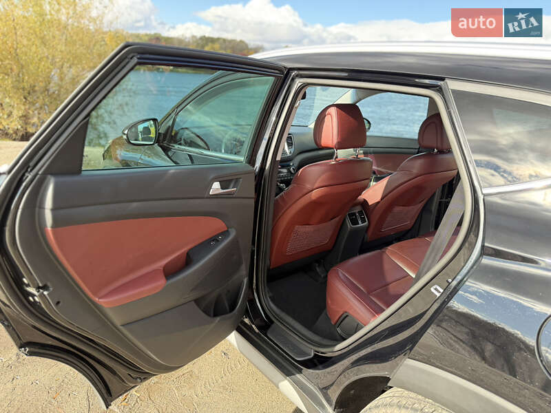 Позашляховик / Кросовер Hyundai Tucson 2017 в Запоріжжі