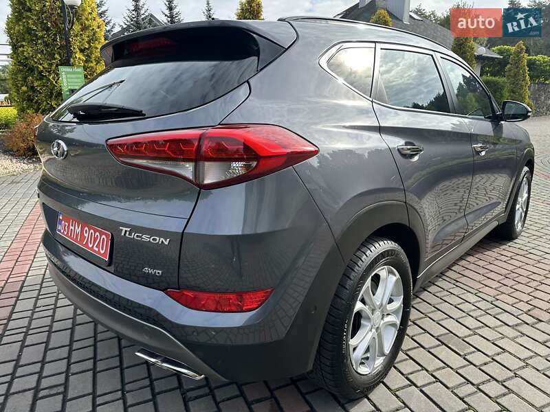 Позашляховик / Кросовер Hyundai Tucson 2015 в Луцьку