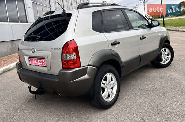 Внедорожник / Кроссовер Hyundai Tucson 2007 в 